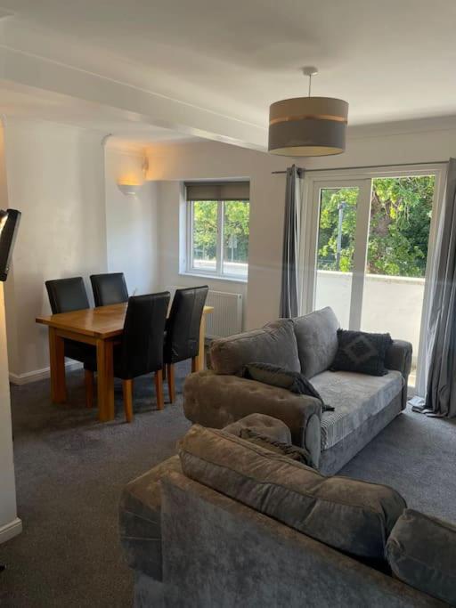Whole Apartment Near To London 브롬리 외부 사진